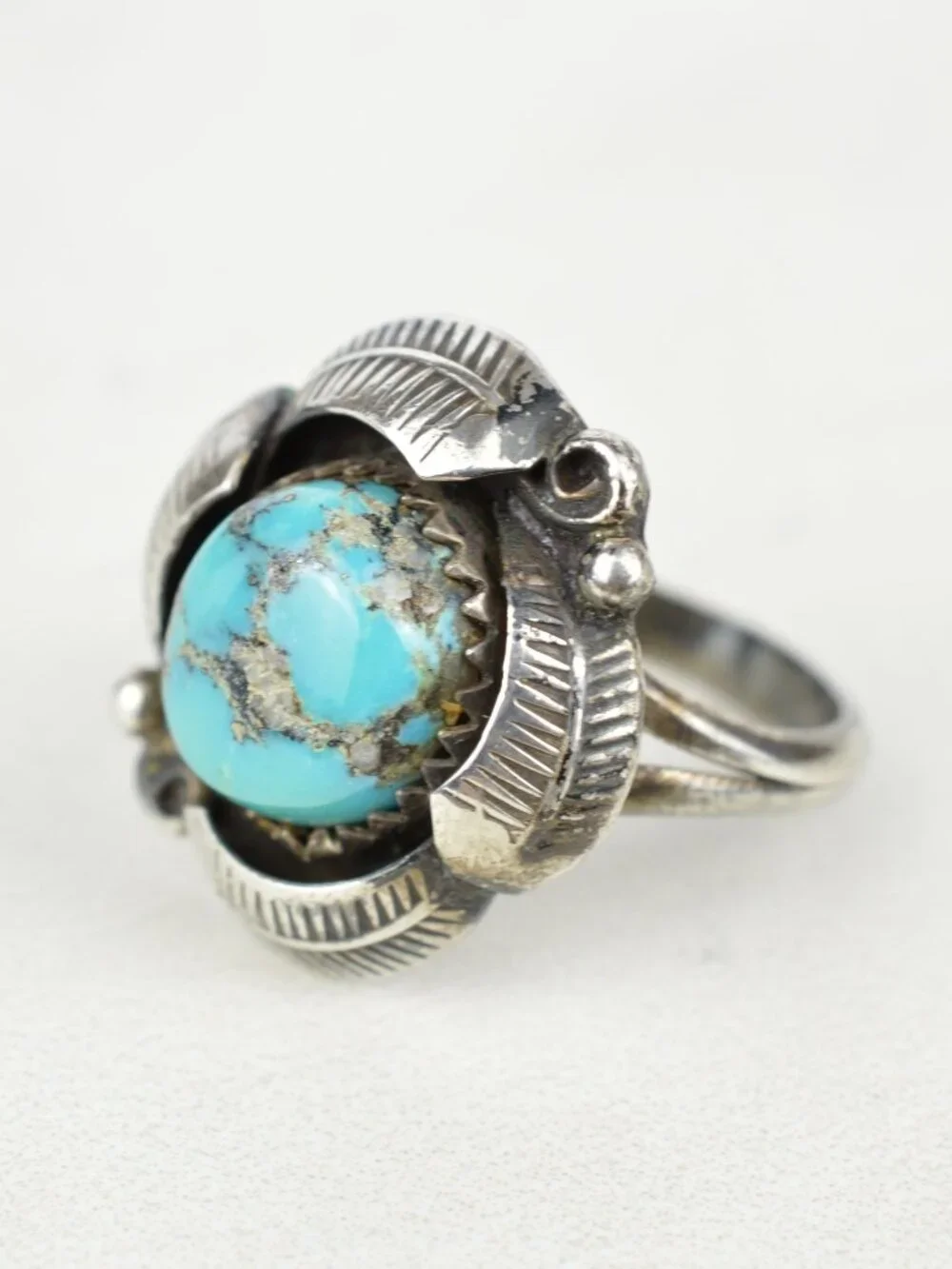 Vintage Navajo Sterling Silver Kingman Turquoise Leaf Ring Size 5.5 Southwestern